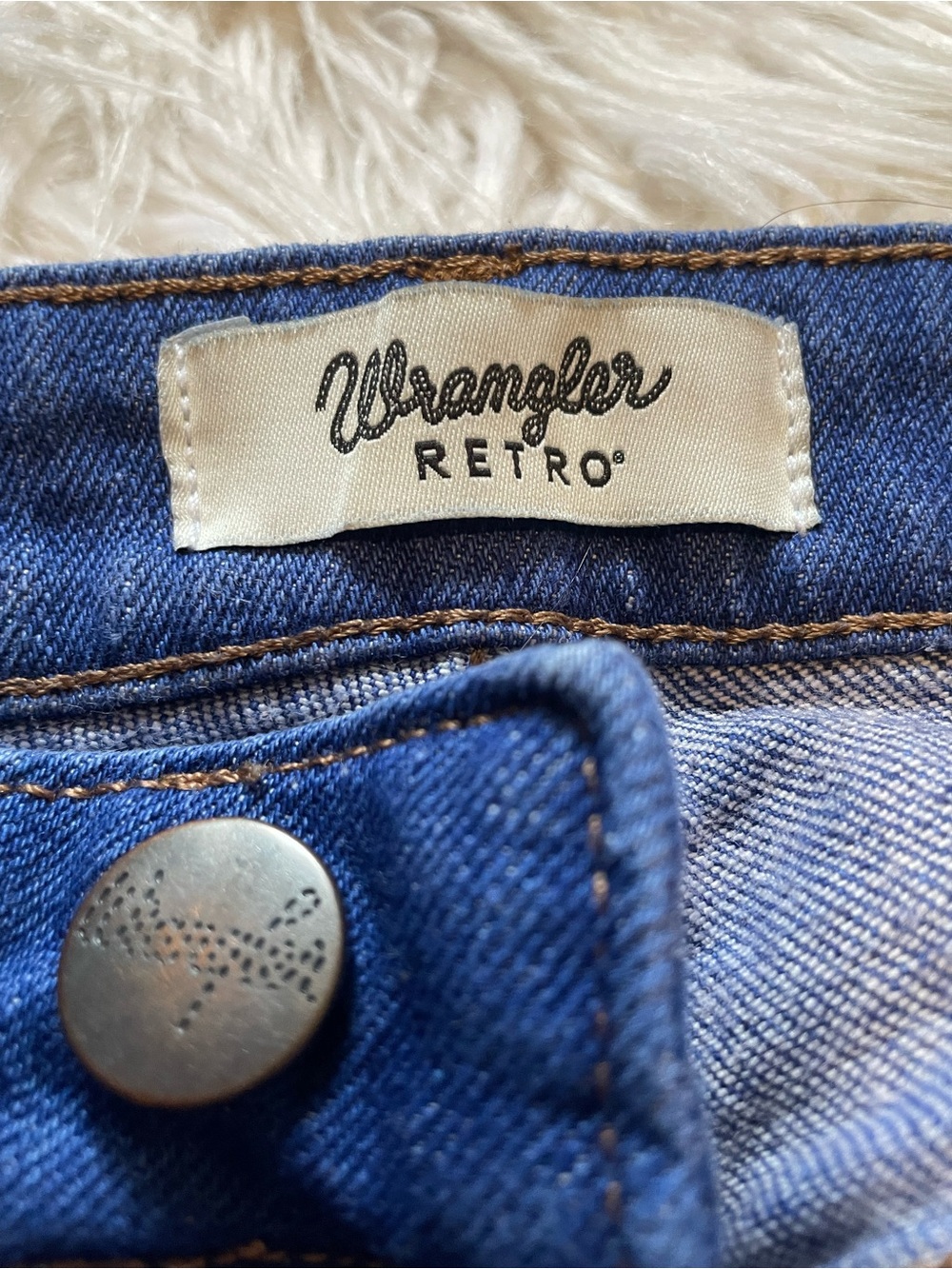Wrangler Retro Women’s Blue Wide-Leg Trouser Jeans - Flared Hem - Picture 4 of 5